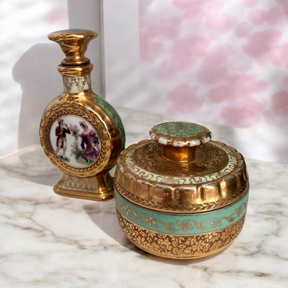 Le Mieux France 1920s 24K Gold Vanity Perfume Bottle Powder Jar Courting Couple